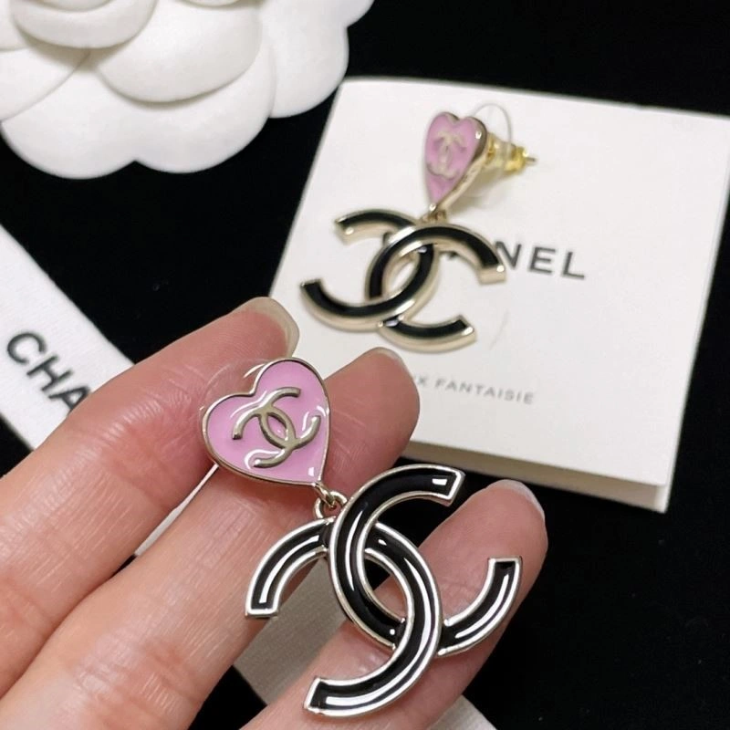 FreshLook Chanel Brooches 224437