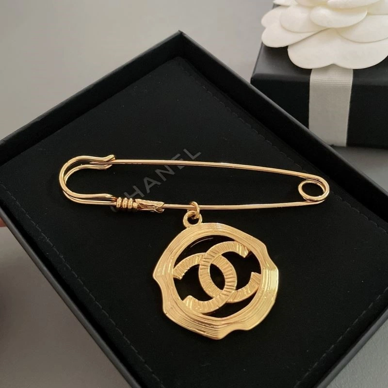 Chanel Brooches Upgraded 224380
