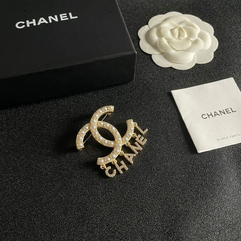 Chanel Brooches Premium 224379