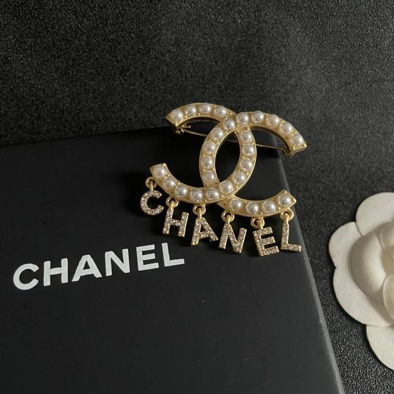Chanel Brooches Premium 224379