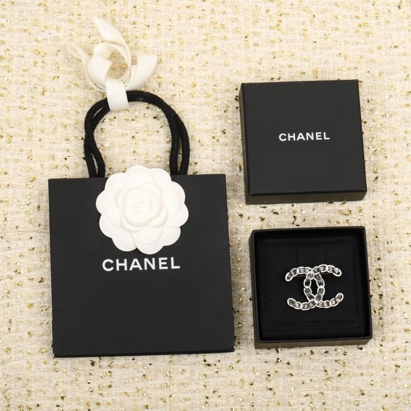 Functional Chanel Brooches 224481