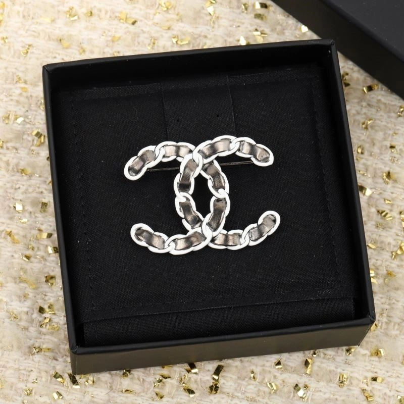Functional Chanel Brooches 224481
