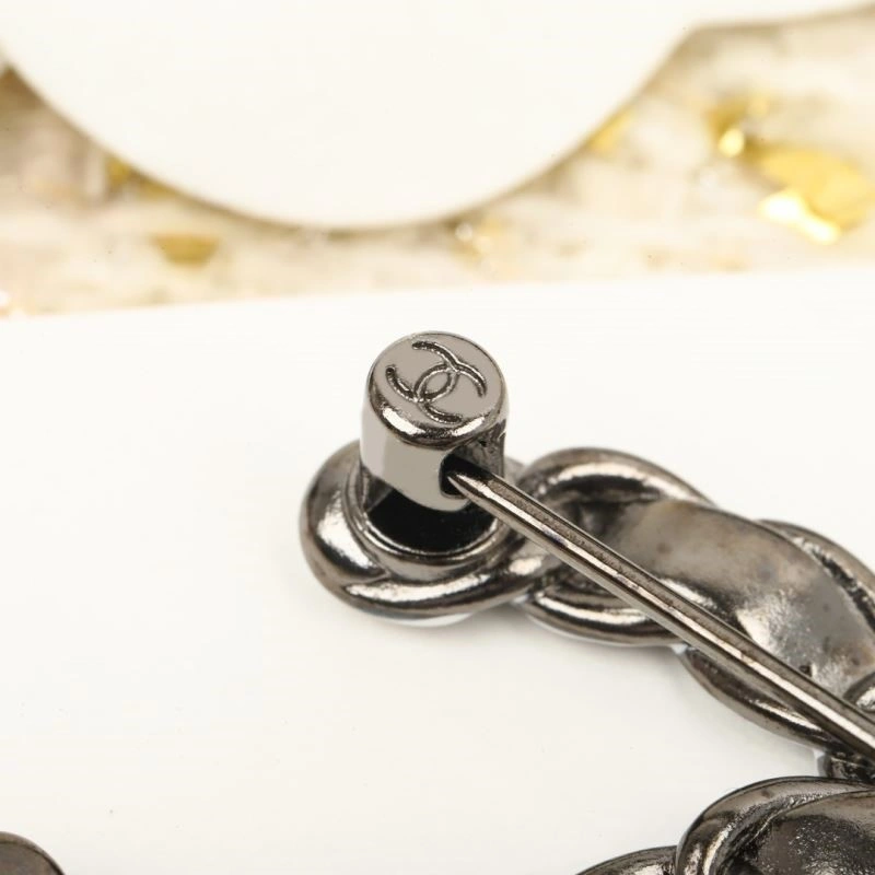 Functional Chanel Brooches 224481