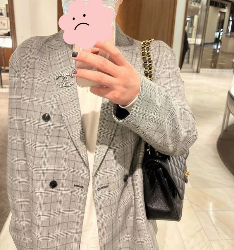 Functional Chanel Brooches 224481