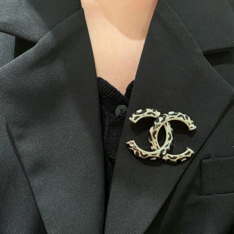Soft Chanel Brooches 224366