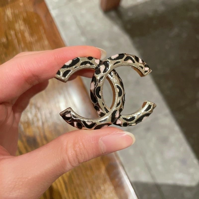 Soft Chanel Brooches 224366