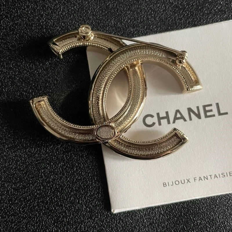 Soft Chanel Brooches 224366