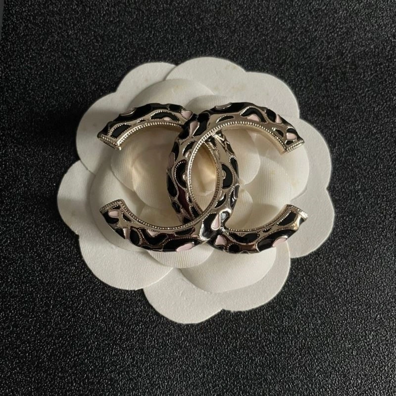 Soft Chanel Brooches 224366