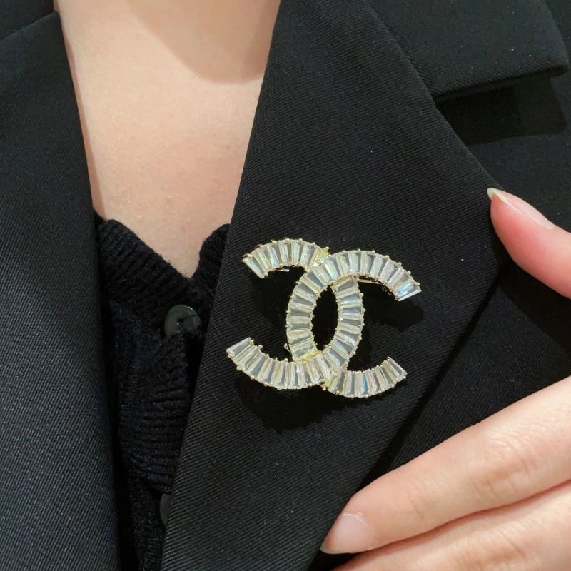 FastDry Chanel Brooches 224378