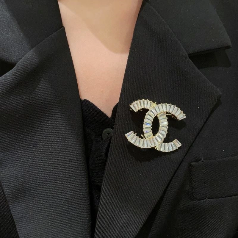 FastDry Chanel Brooches 224378