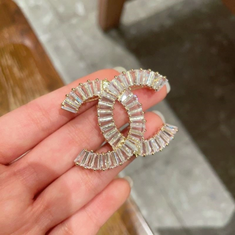 FastDry Chanel Brooches 224378