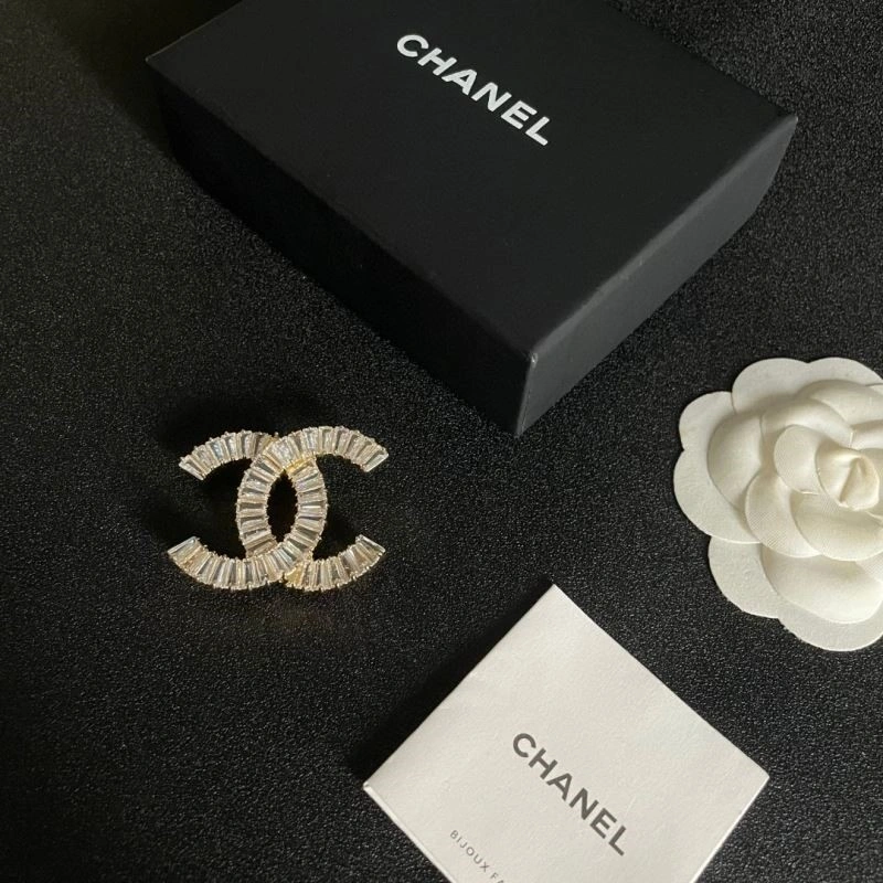 FastDry Chanel Brooches 224378