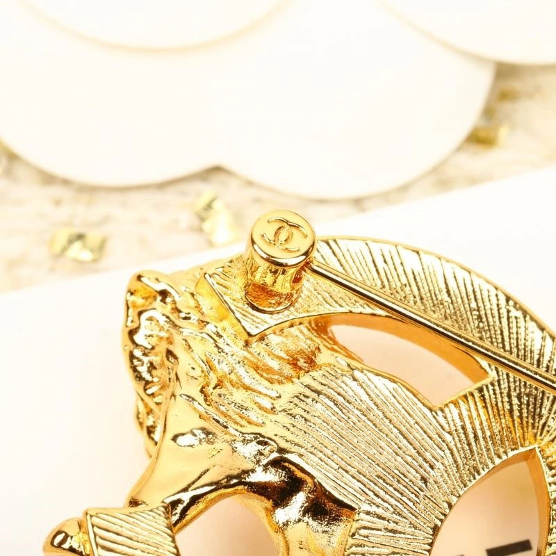 Flexible Chanel Brooches 224371