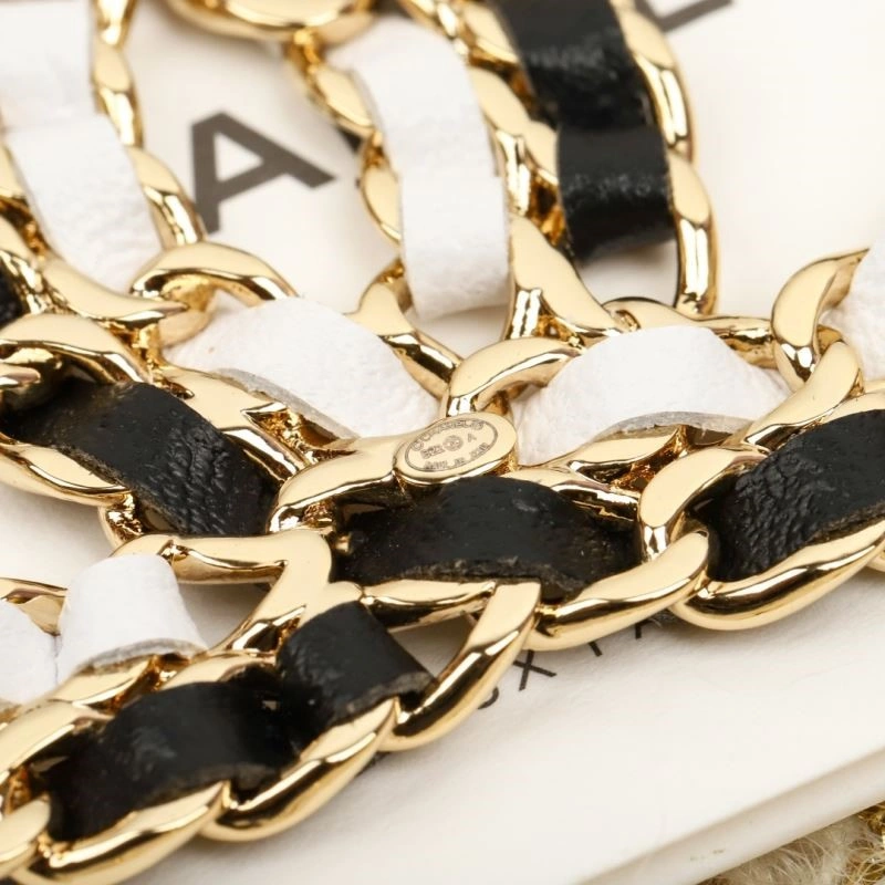 Durable Chanel Brooches 224372