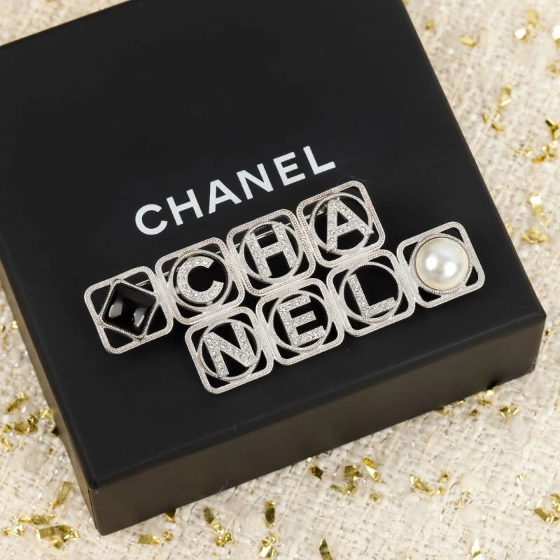 Chanel Brooches QuickDry 224375