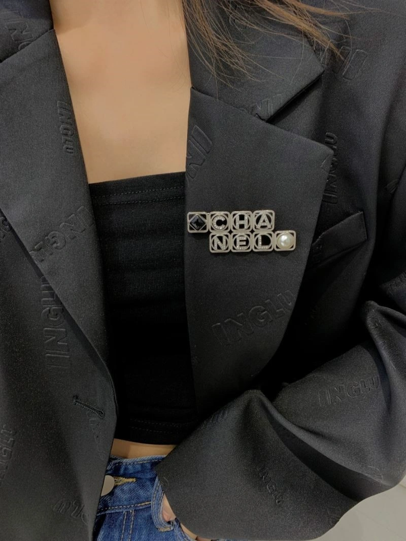 Chanel Brooches QuickDry 224375