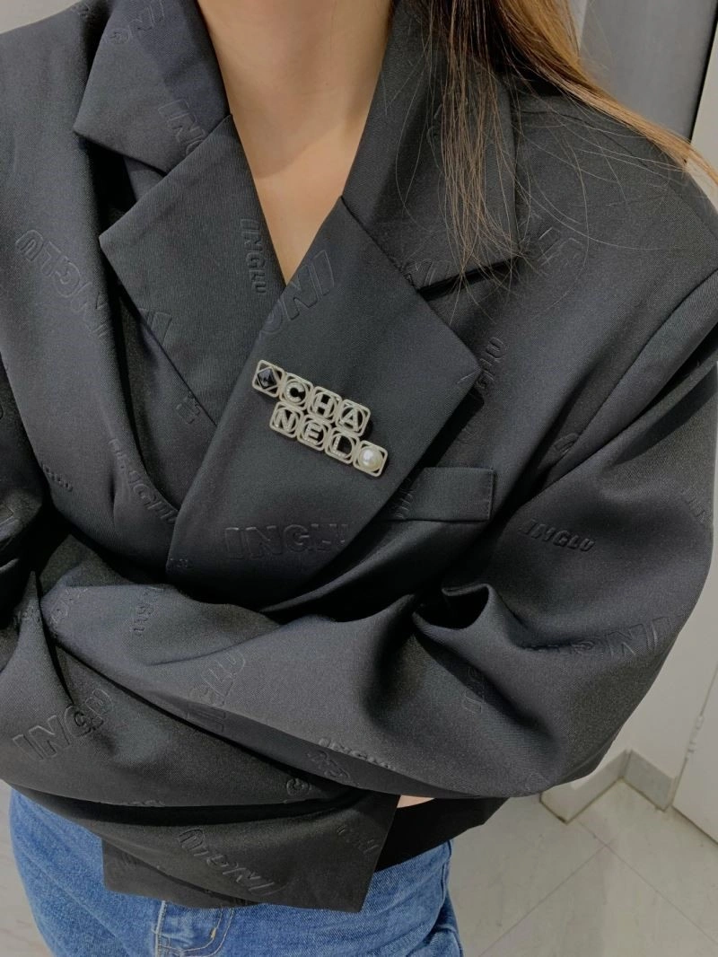 Chanel Brooches QuickDry 224375