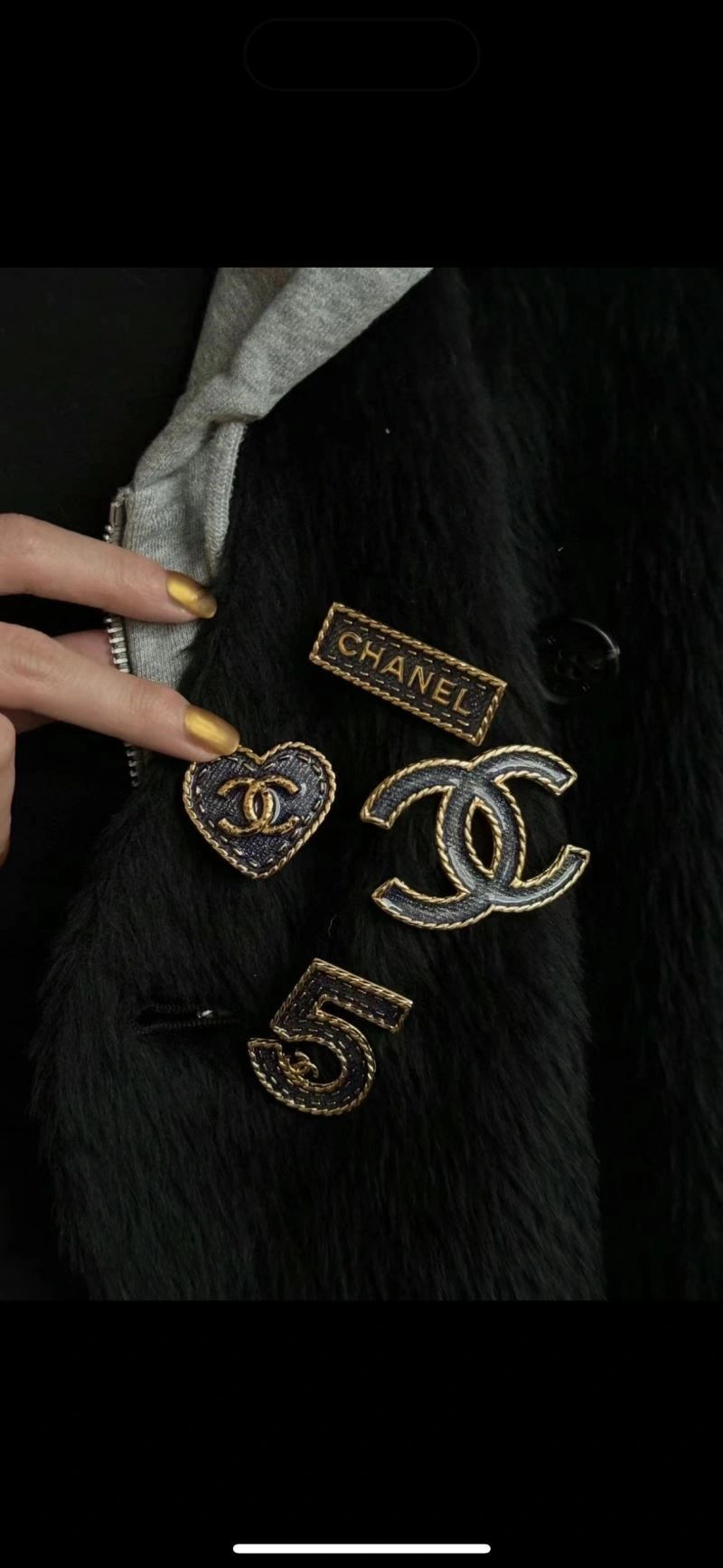 Fashionable Chanel Brooches 224360