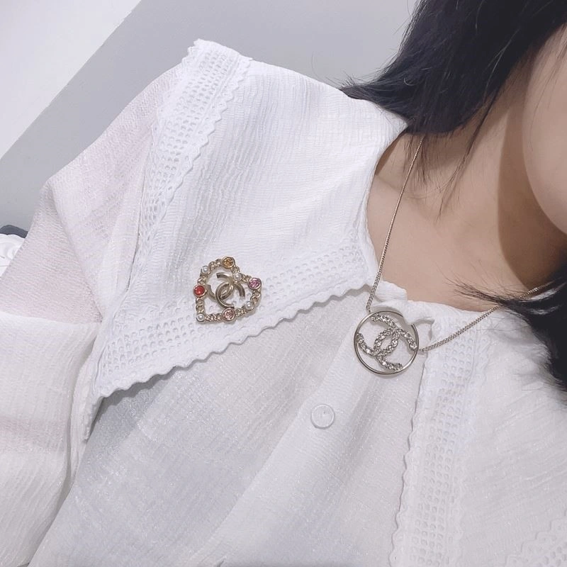 WeatherProof Chanel Brooches 224356