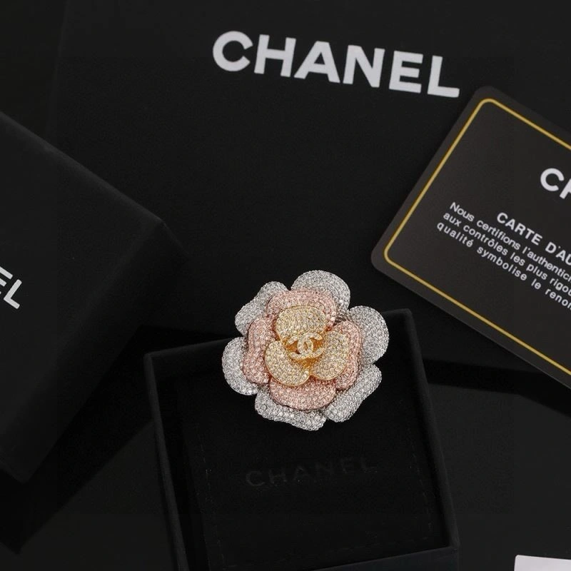 Modern Chanel Brooches 224359