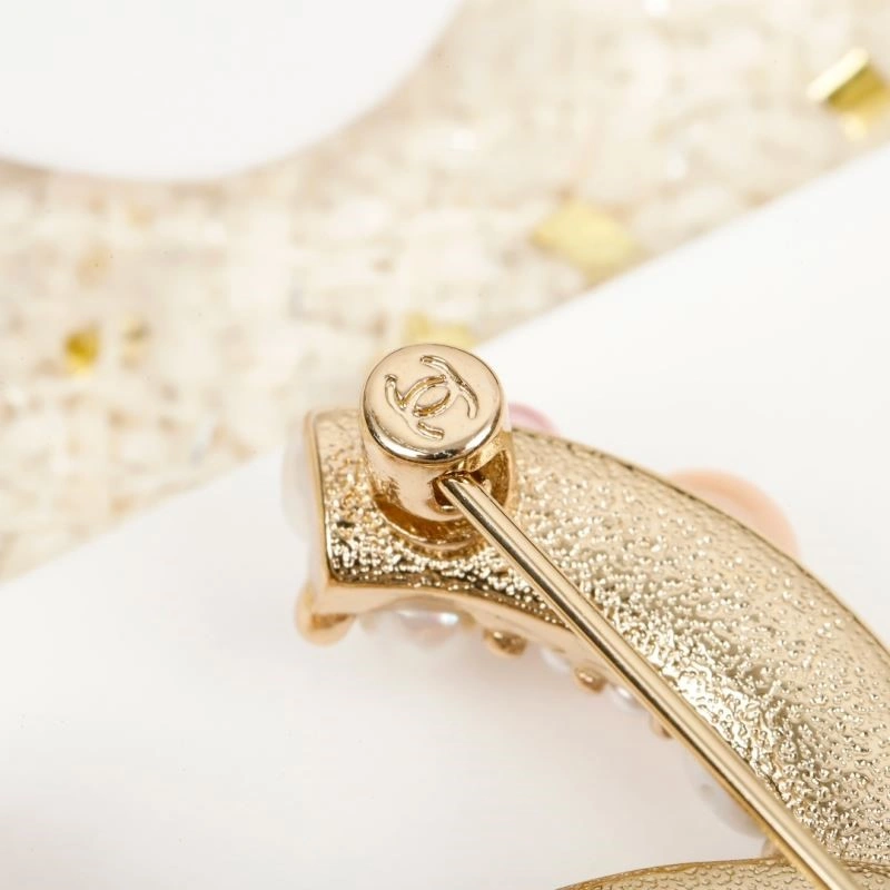 Chanel Brooches UrbanStyle 224410