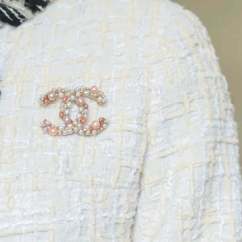 Chanel Brooches UrbanStyle 224410