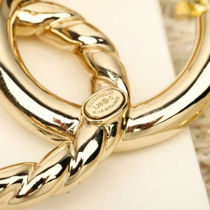 Premium Chanel Brooches 224347
