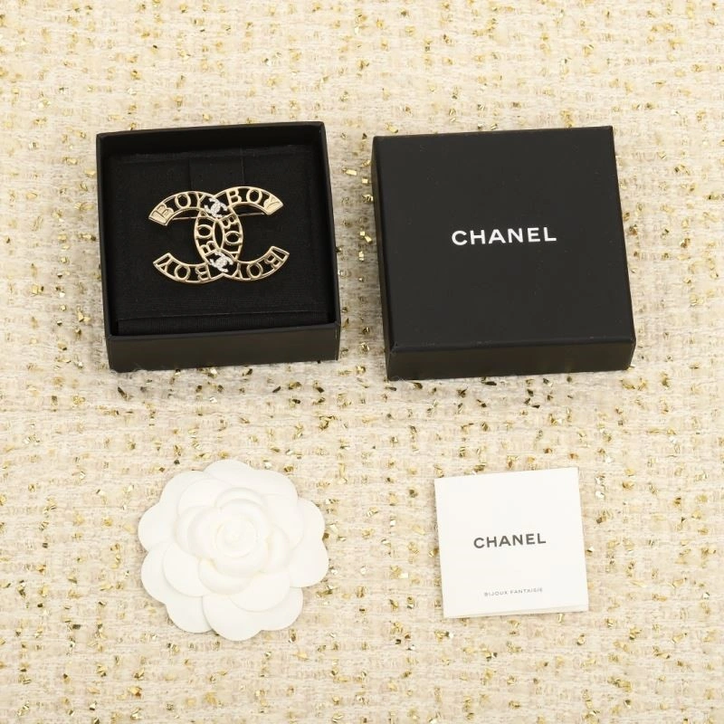 Trendy Chanel Brooches 224353