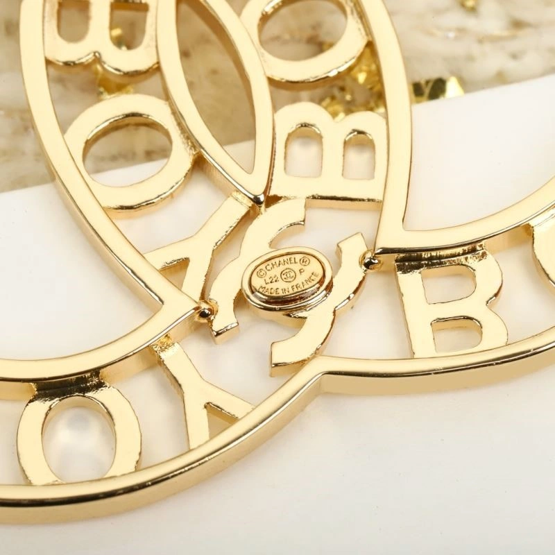 Trendy Chanel Brooches 224353