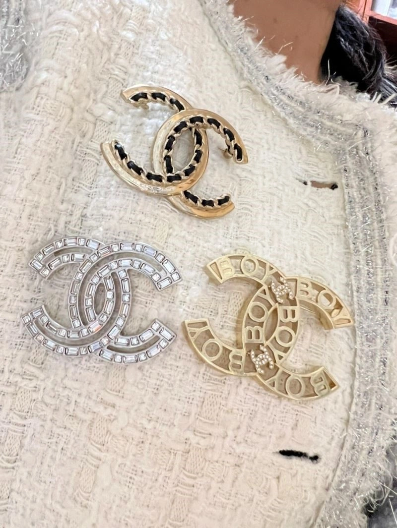 Trendy Chanel Brooches 224353