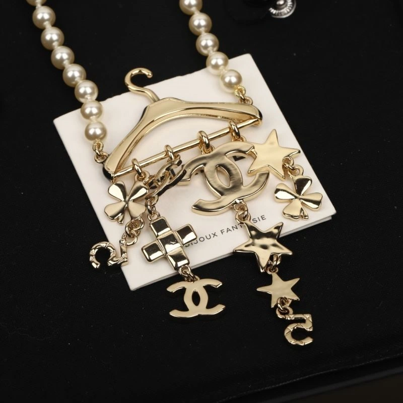 Chanel Brooches ComfortFit 224350