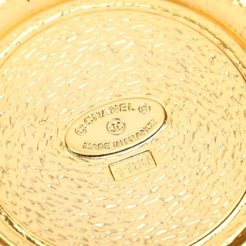 Chanel Brooches TimelessDesign 224391