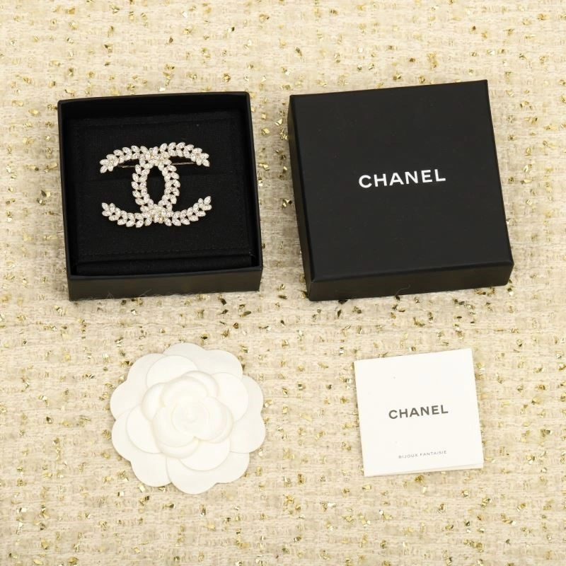 Chanel Brooches UrbanChic 224392