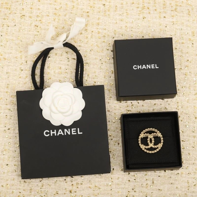 FastDry Chanel Brooches 224349