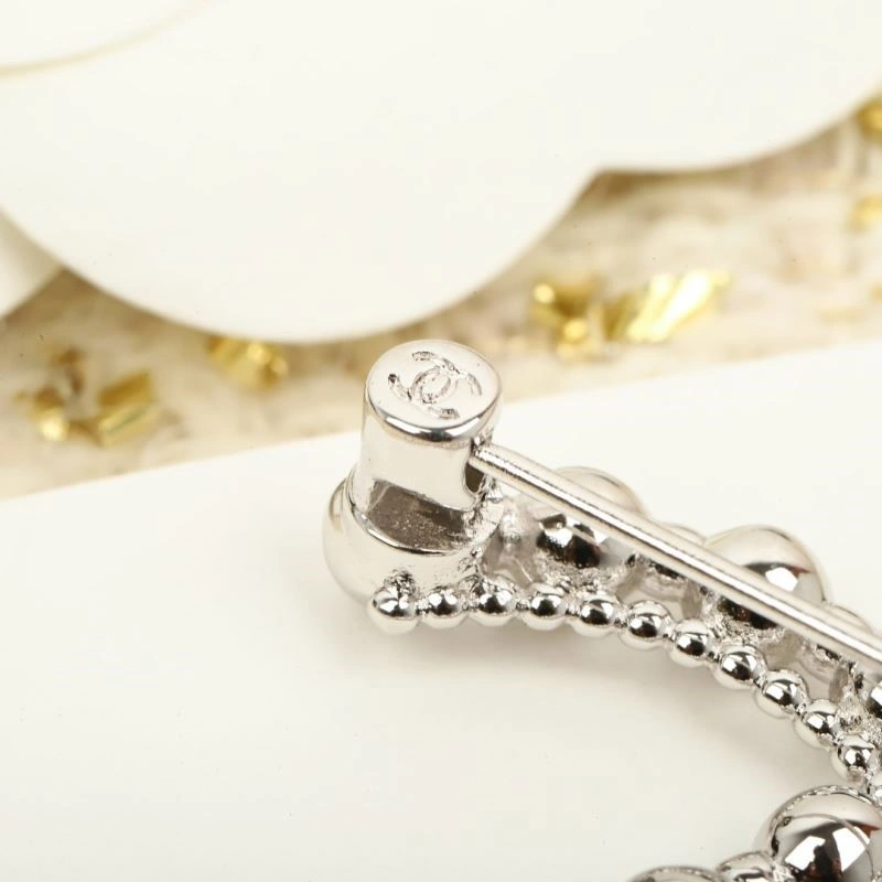 Chanel Brooches Sustainable 224340