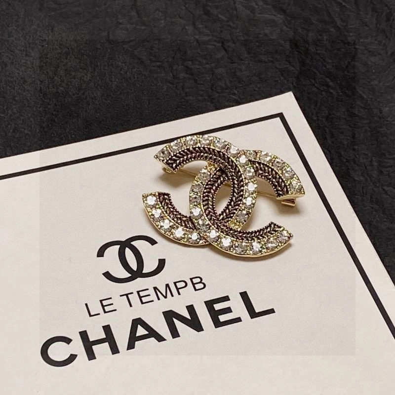 Chanel Brooches FashionForward 224386