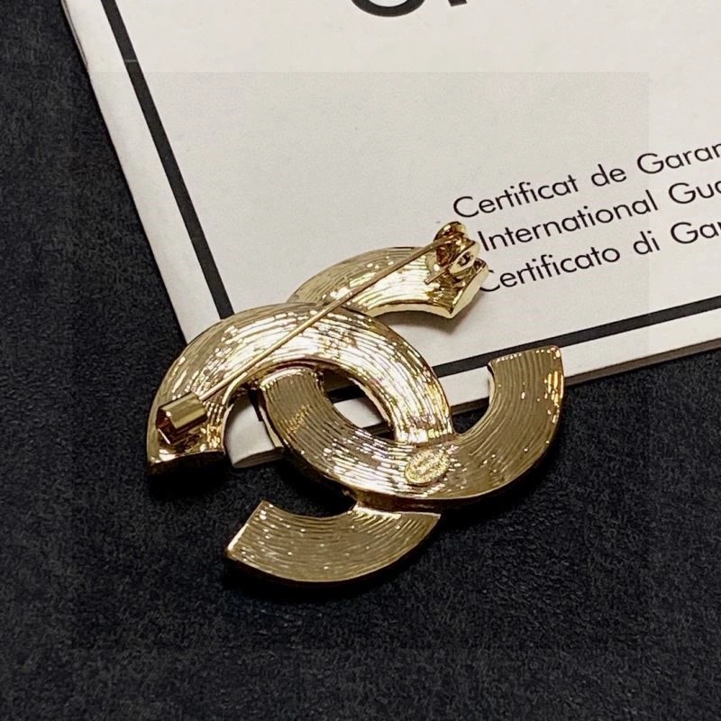 Chanel Brooches FashionForward 224386