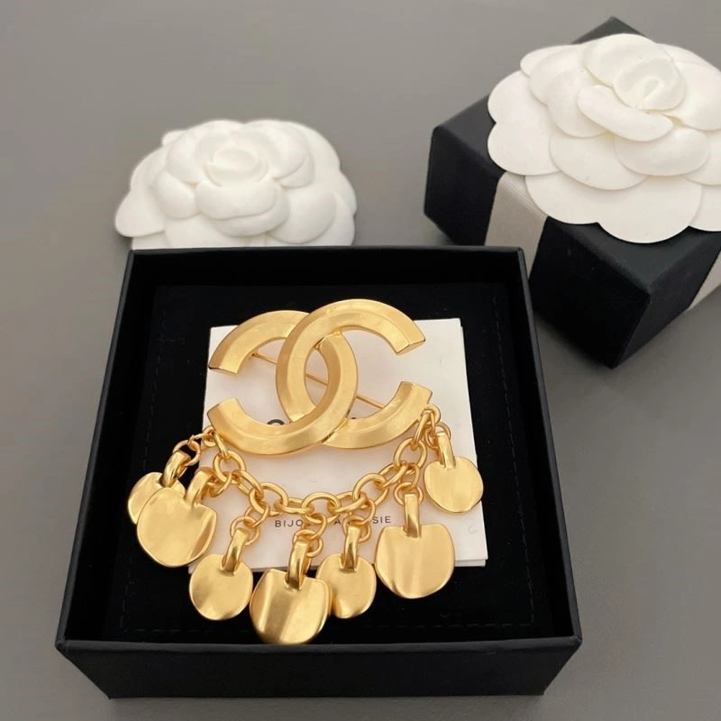 OdorResistant Chanel Brooches 224332