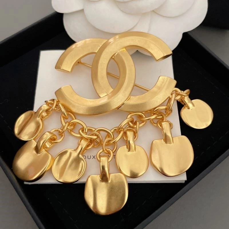 OdorResistant Chanel Brooches 224332