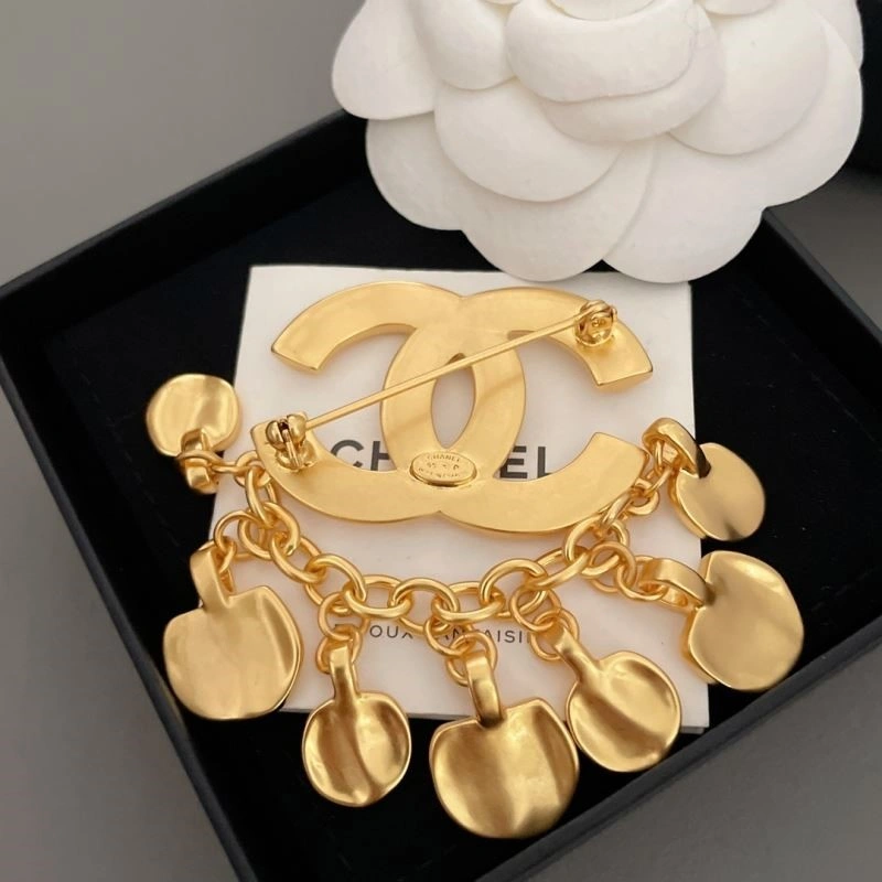 OdorResistant Chanel Brooches 224332