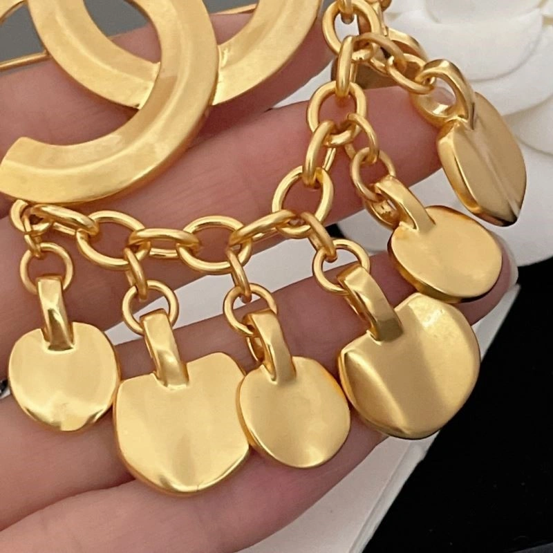 OdorResistant Chanel Brooches 224332
