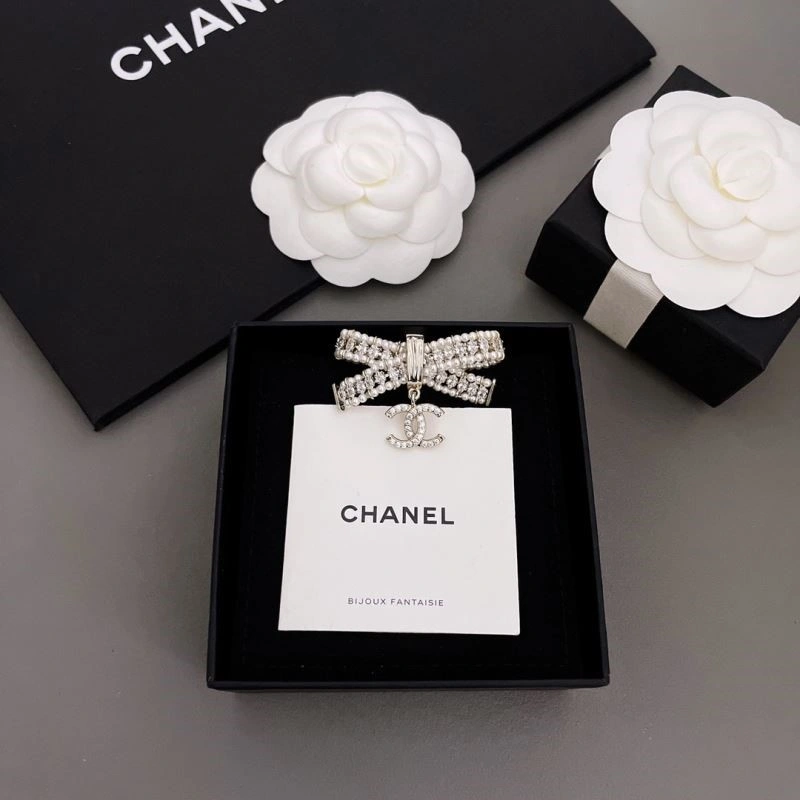 AllSeason Chanel Brooches 224318
