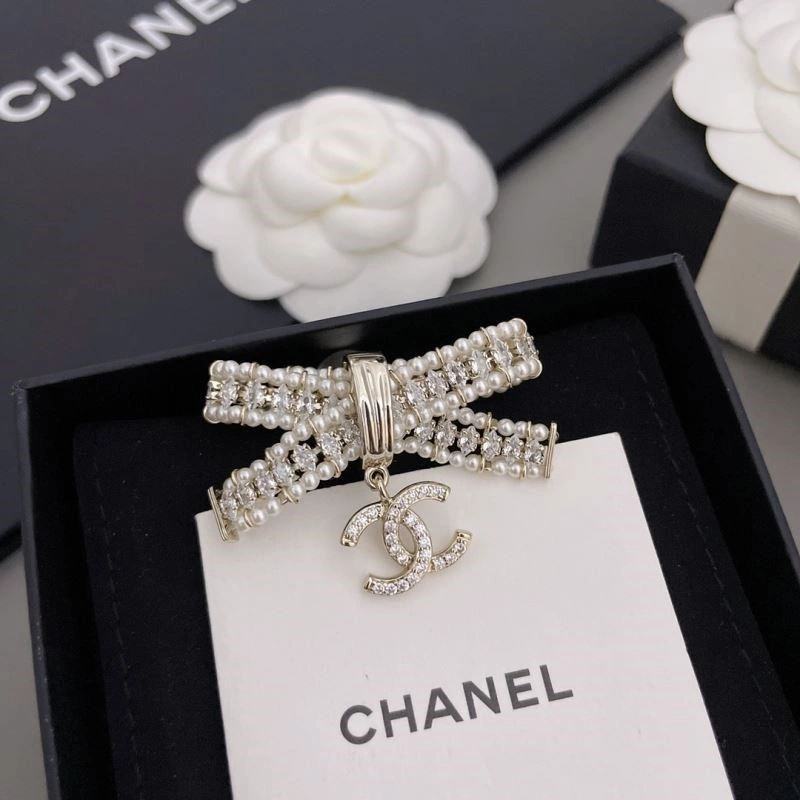 AllSeason Chanel Brooches 224318