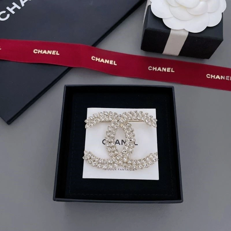 Neat Chanel Brooches 224322