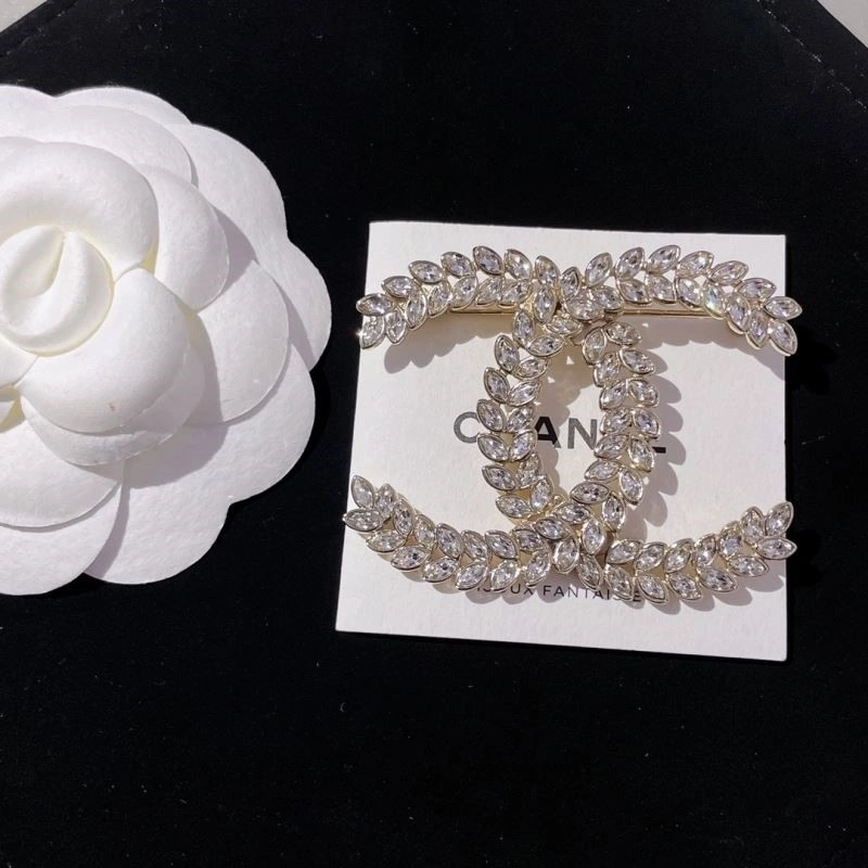 Neat Chanel Brooches 224322