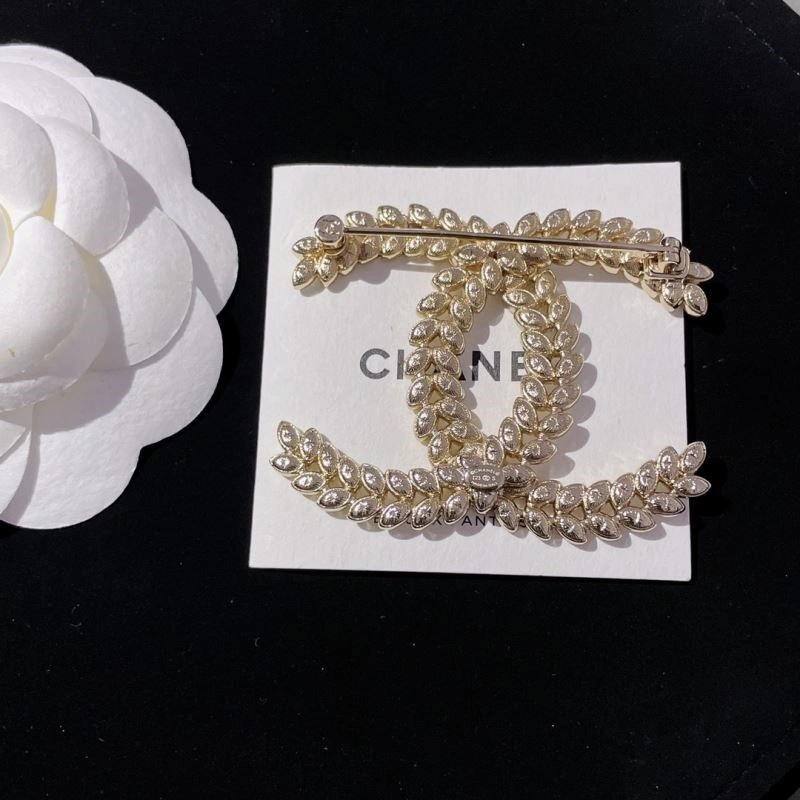 Neat Chanel Brooches 224322