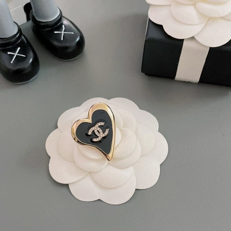 Chanel Brooches Neat 224325