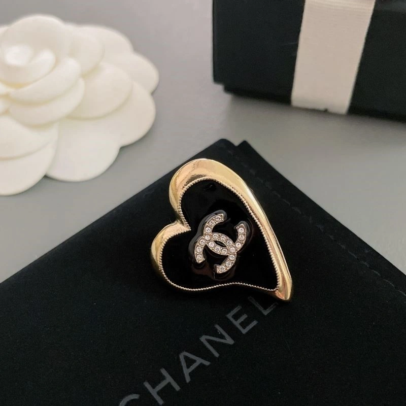 Chanel Brooches Neat 224325