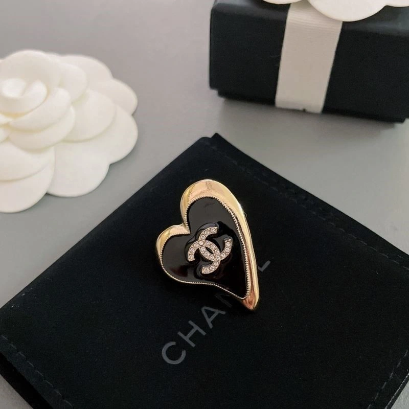 Chanel Brooches Neat 224325