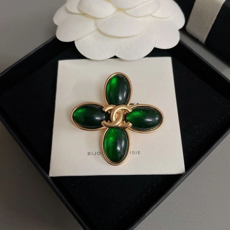 ComfortFit Chanel Brooches 224331